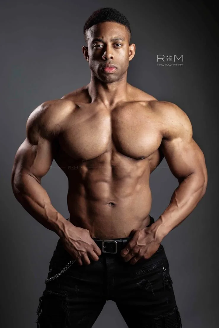 Derrik Simmons, IFBB Pro and Natty Plus Team coach